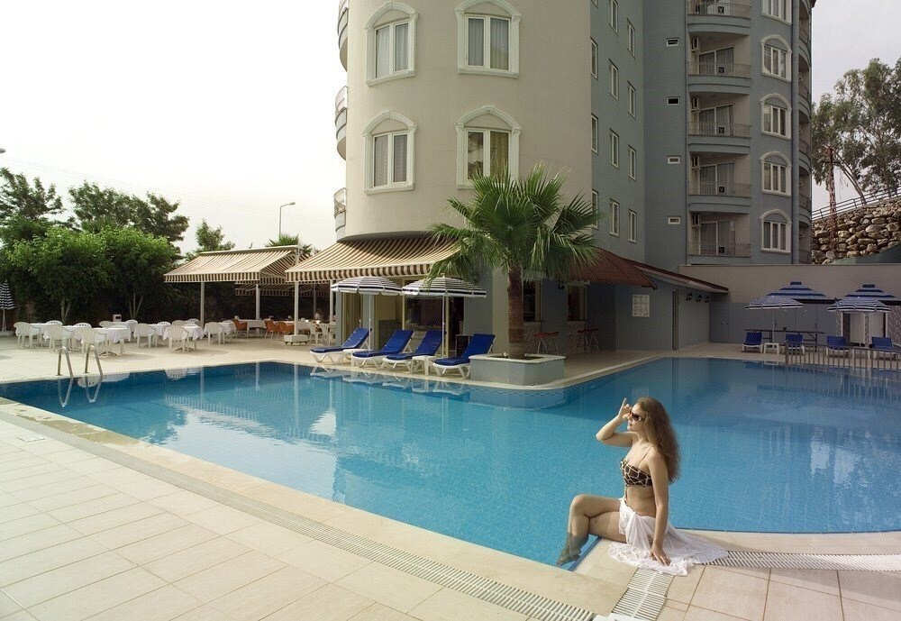 Вид Eva Beach Hotel 3*